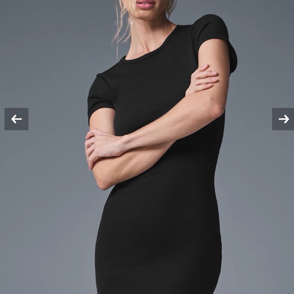 Alo Goddess Ribbed Short Sleeve Dress Black